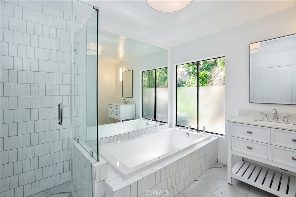 5219 San Feliciano Drive