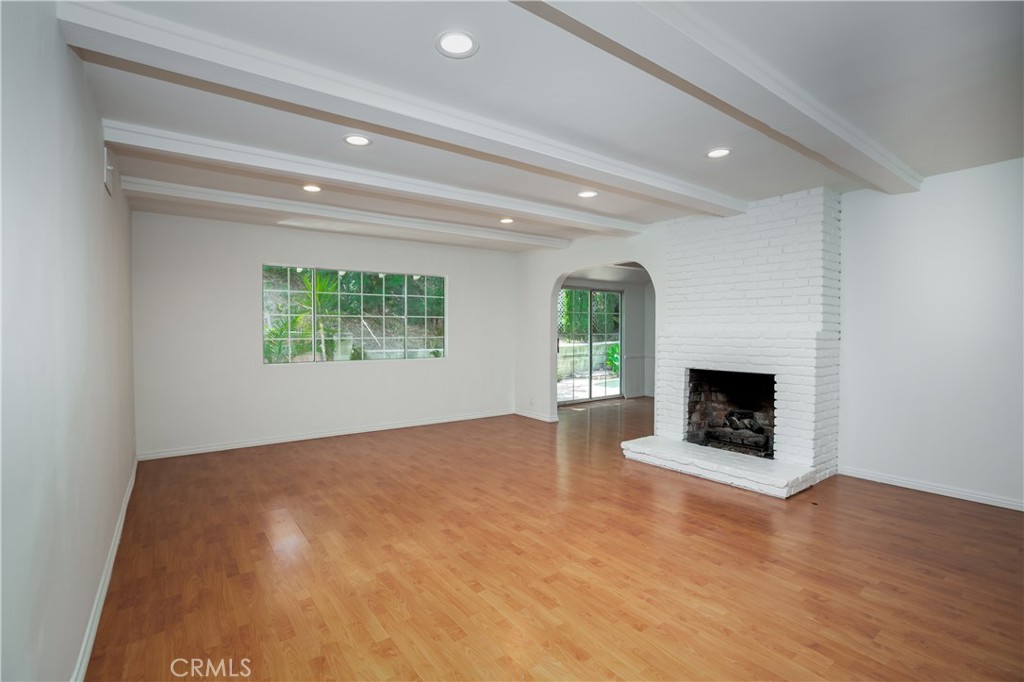 5219 San Feliciano Drive