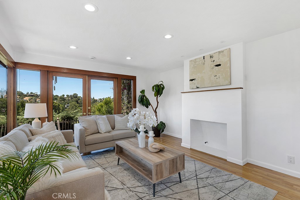 20994 Bandera Street