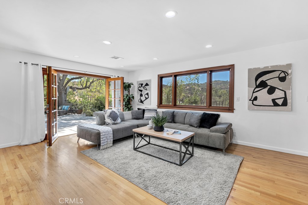 20994 Bandera Street