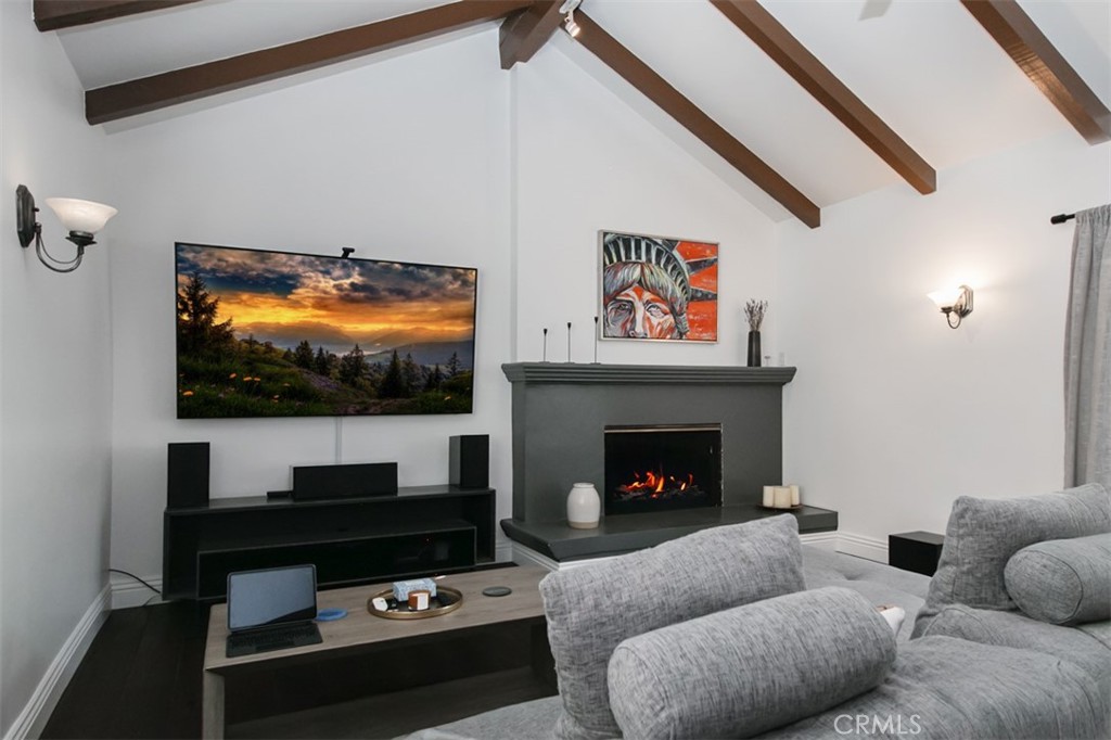 19545 Calvert Street