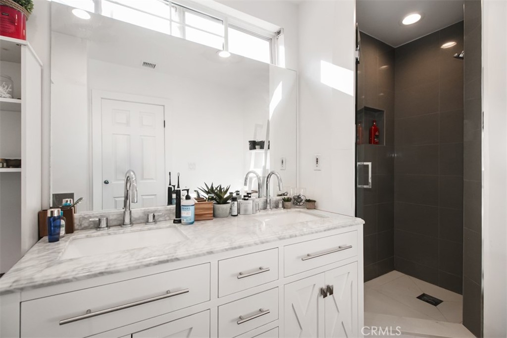 19545 Calvert Street