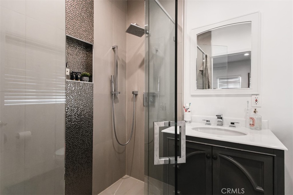 19545 Calvert Street