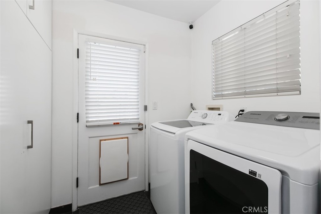 19545 Calvert Street