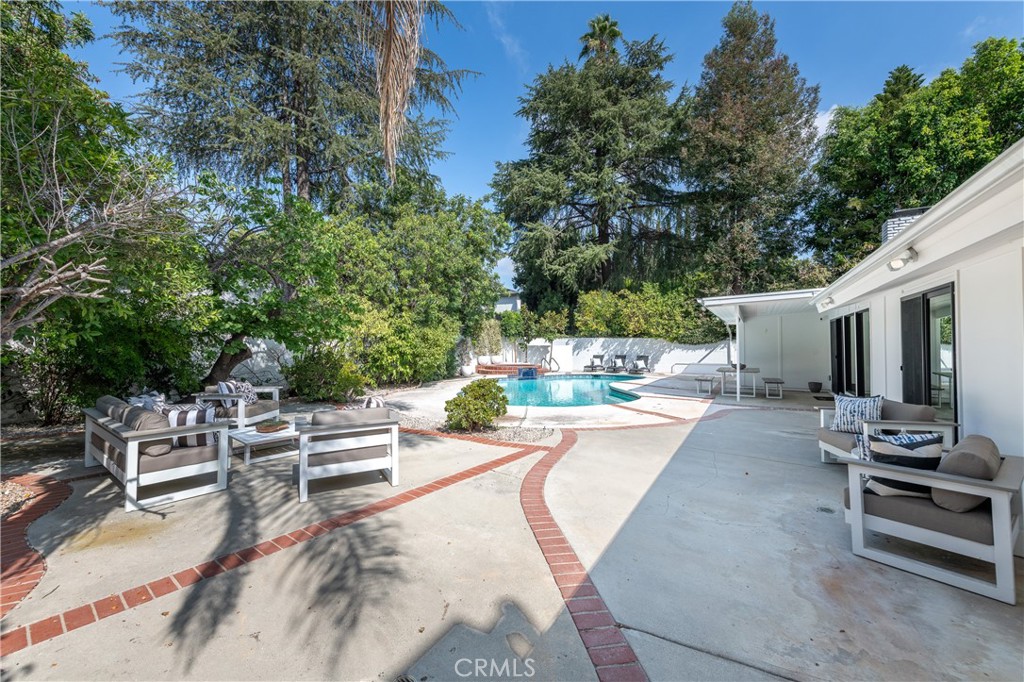 4533 Collett Avenue