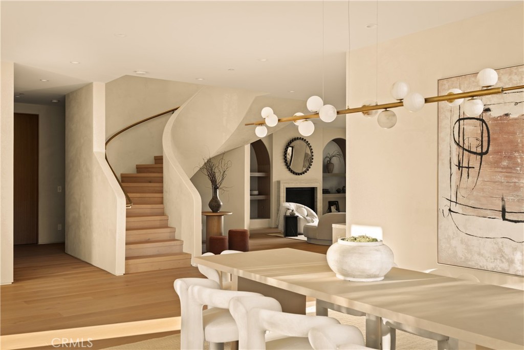 5004 S Enfield Avenue