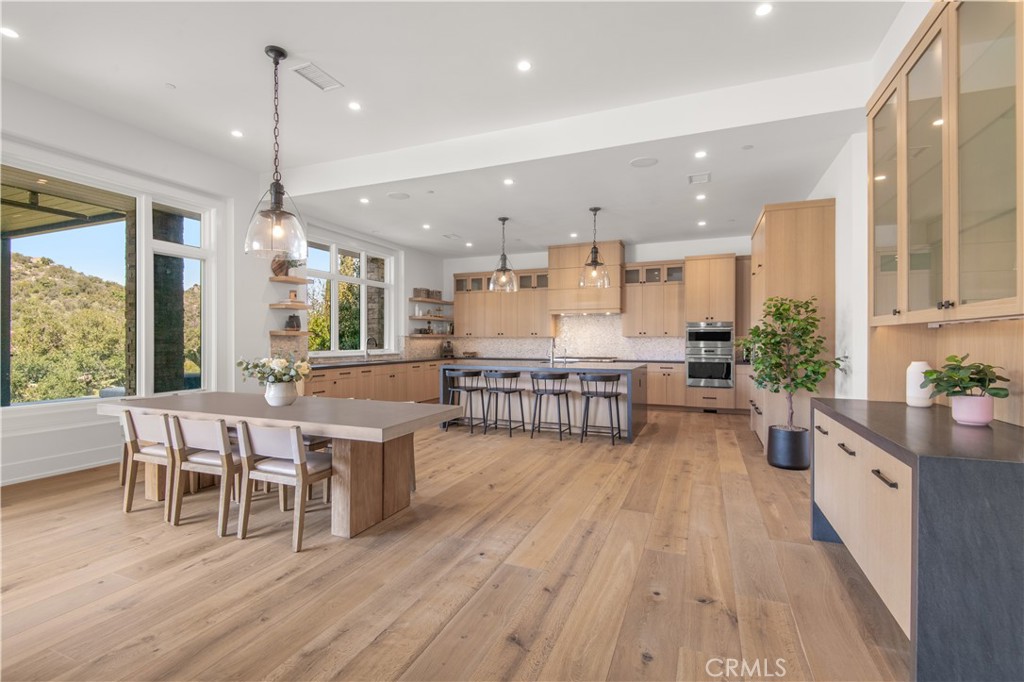 2775 Calbourne Lane