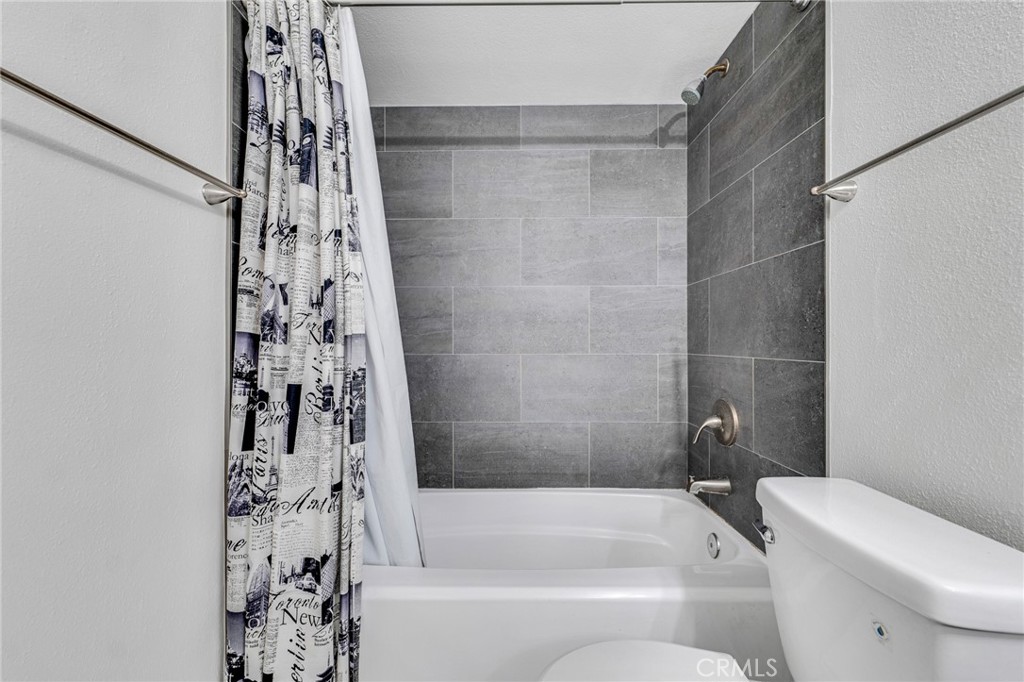 5224 Denny Avenue 209