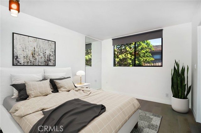 1844 Midvale AVE Unit: 6