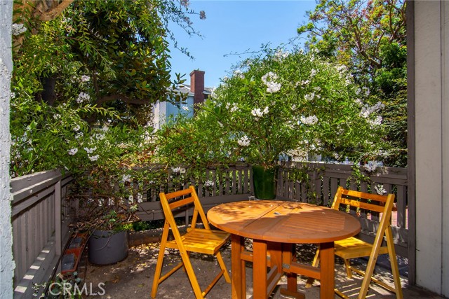 1844 Midvale AVE Unit: 6