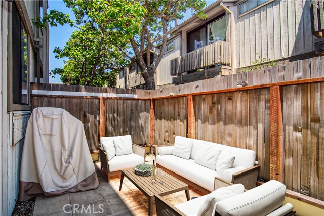 1844 Midvale AVE Unit: 6