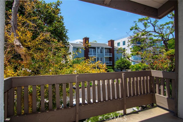 1844 Midvale AVE Unit: 6