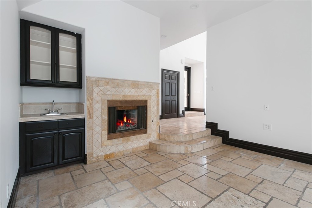 5409 Sylvia Avenue