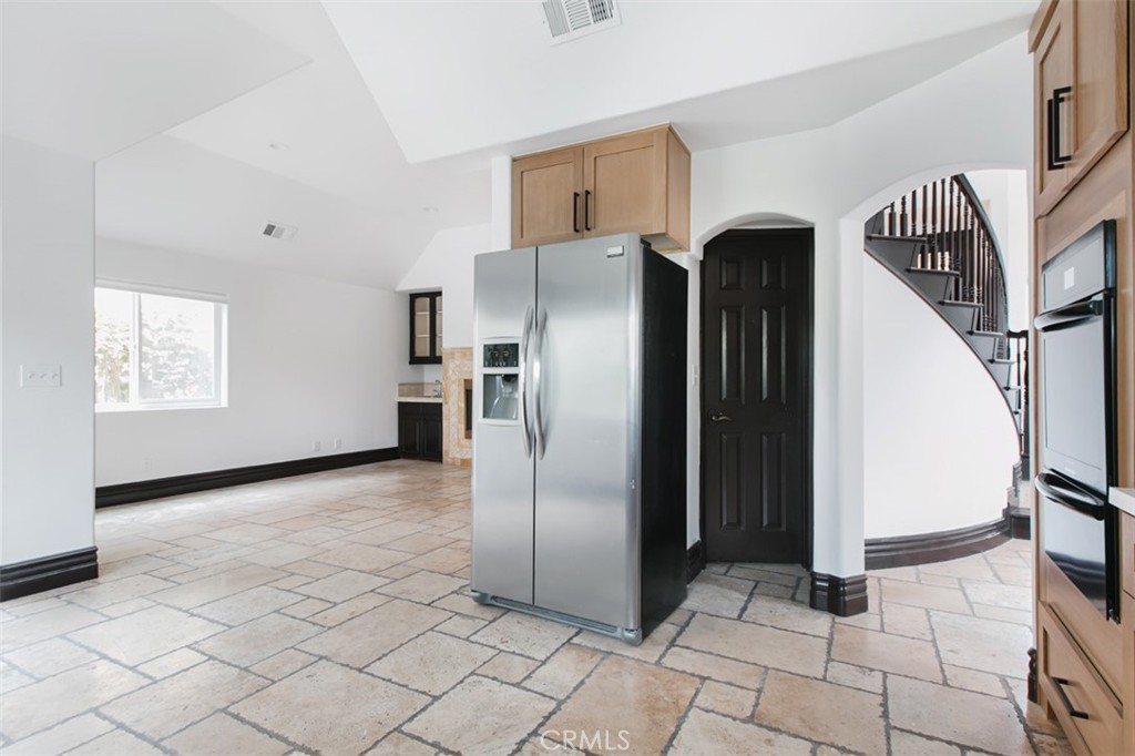 5409 Sylvia Avenue