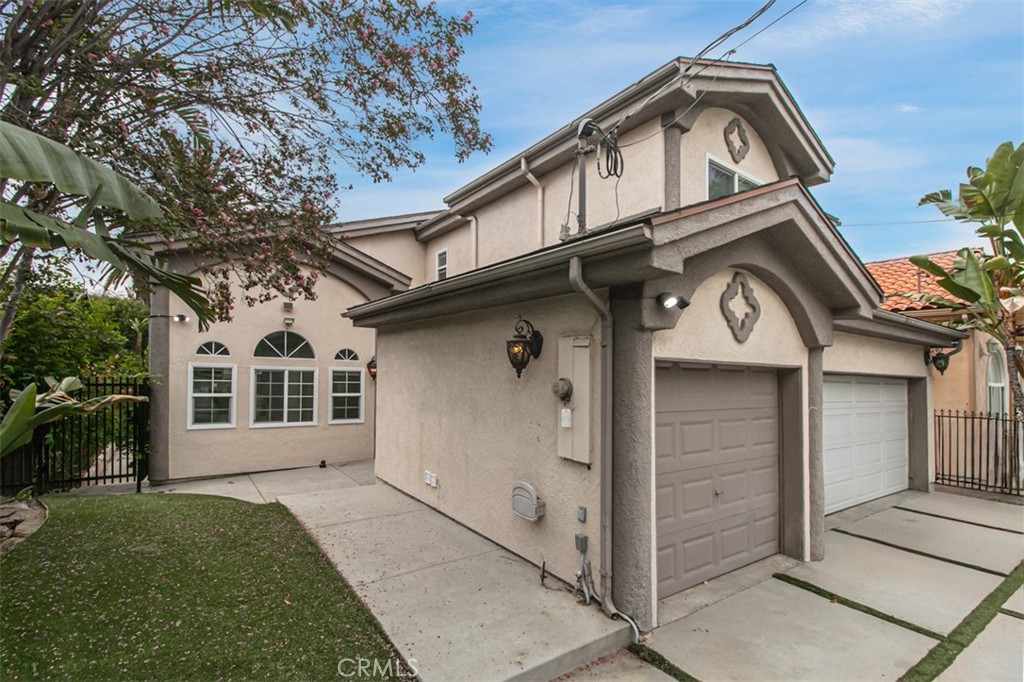 5409 Sylvia Avenue