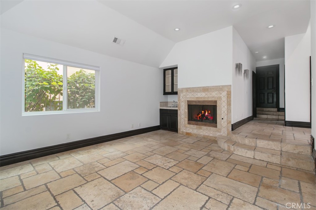 5409 Sylvia Avenue