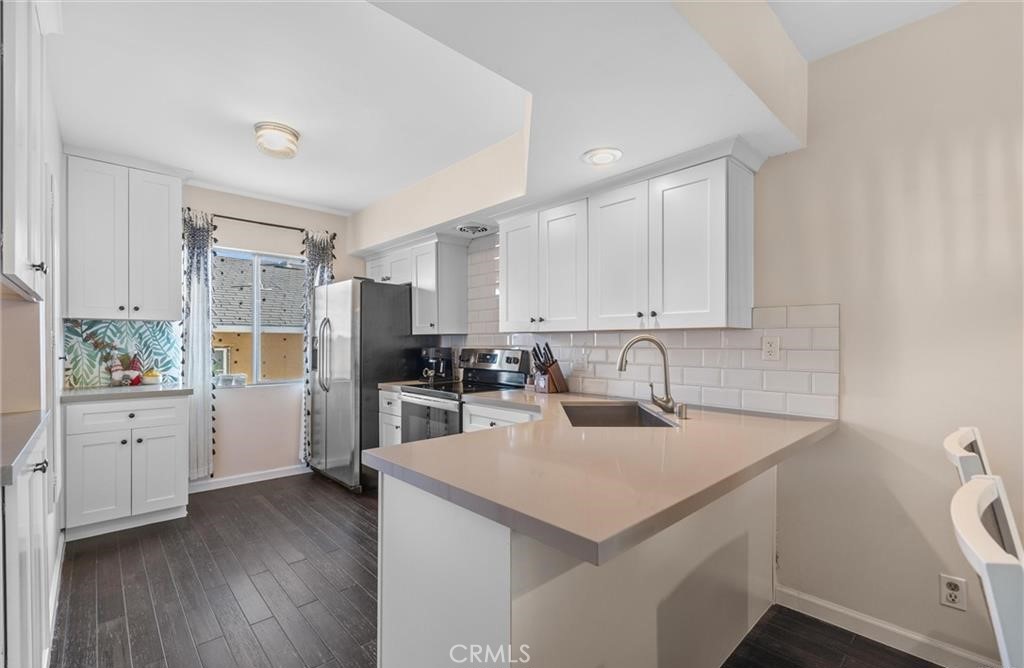312 N Louise Street 210