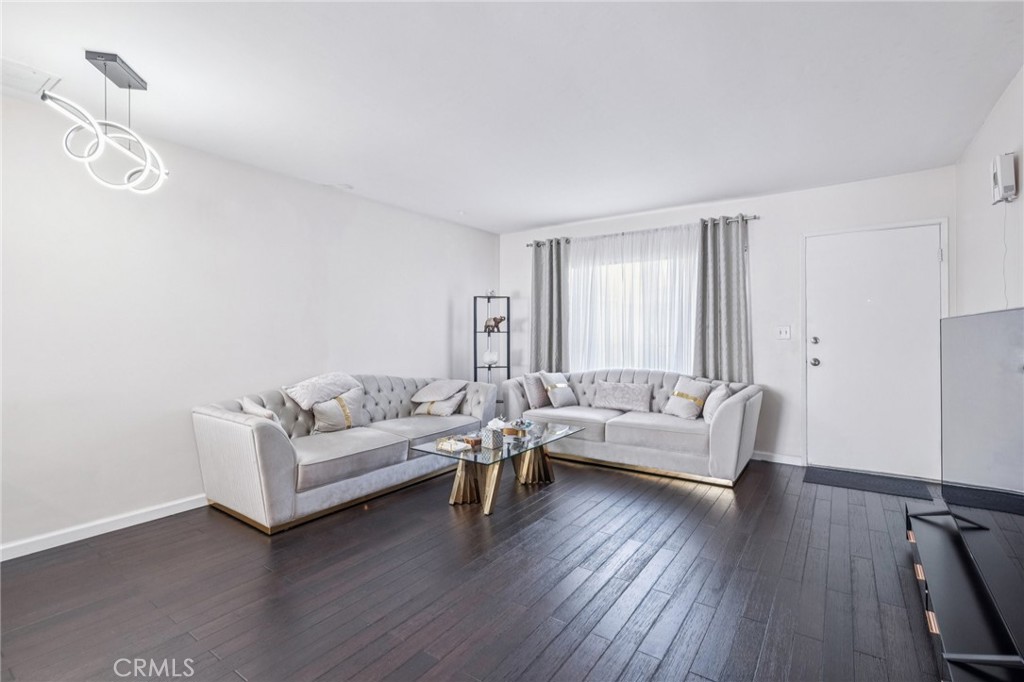 312 N Louise Street 210