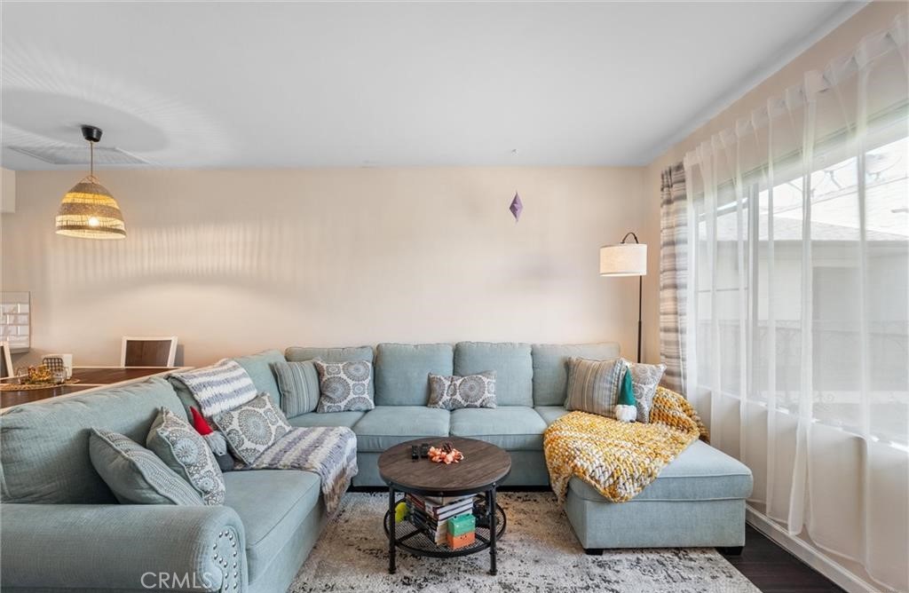 312 N Louise Street 210