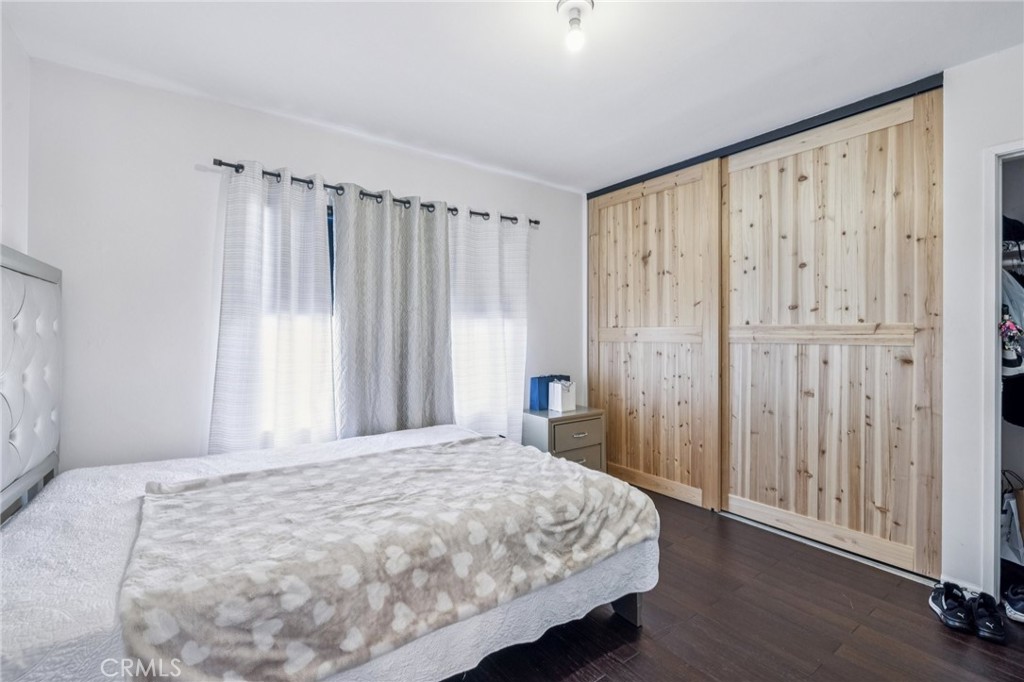 312 N Louise Street 210