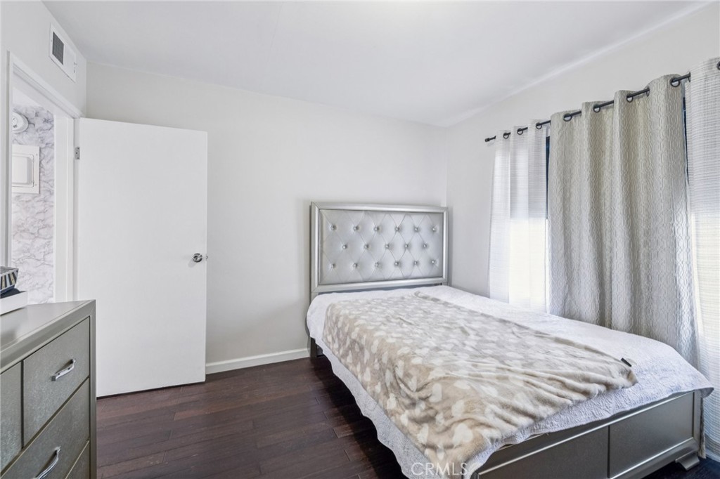 312 N Louise Street 210