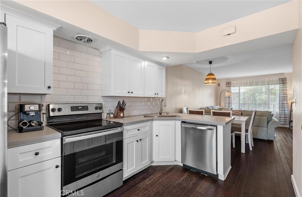 312 N Louise Street 210