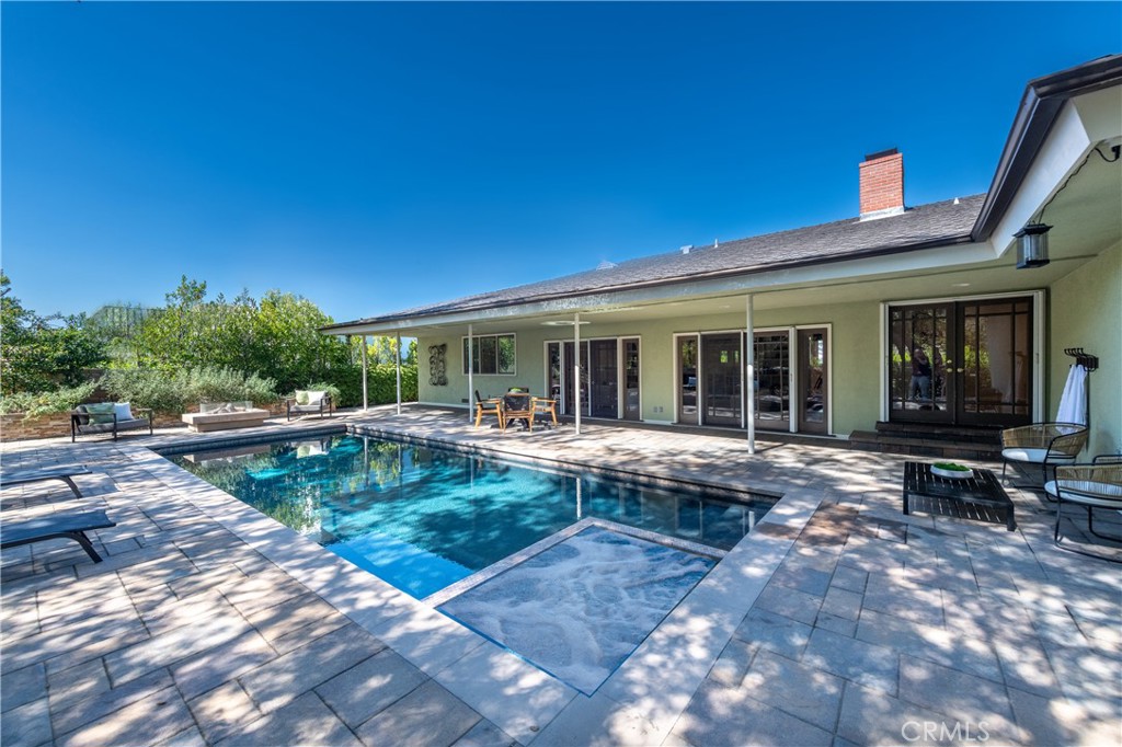 16314 Meadowridge Road