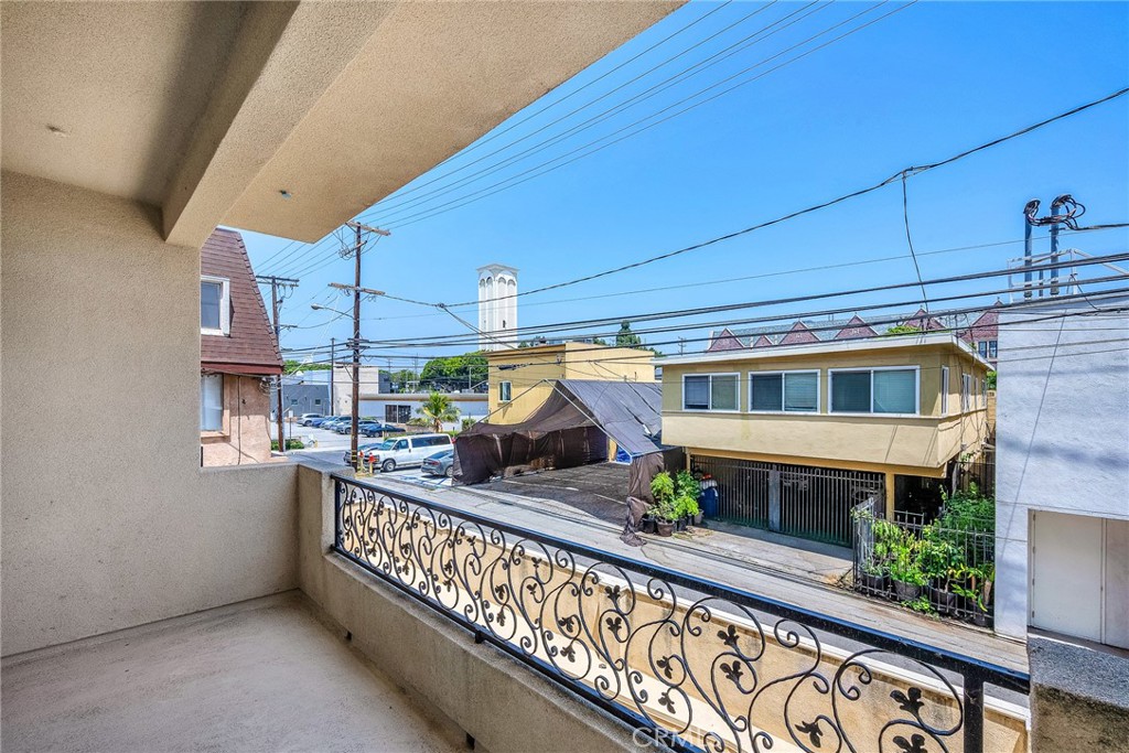 9049 Alcott Street 204