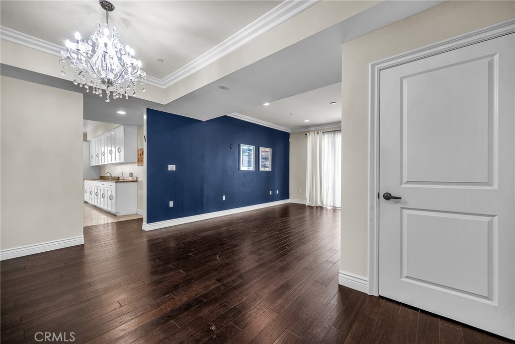 9049 Alcott Street 204