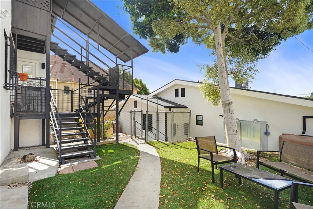 2822 1/2 Waverly Drive