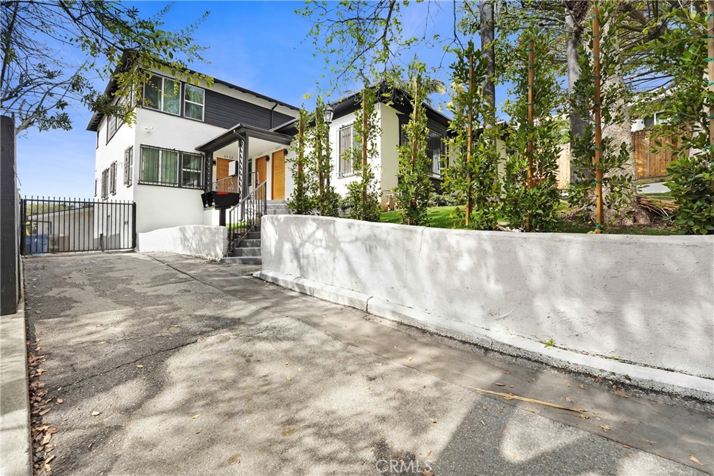 2822 1/2 Waverly Drive