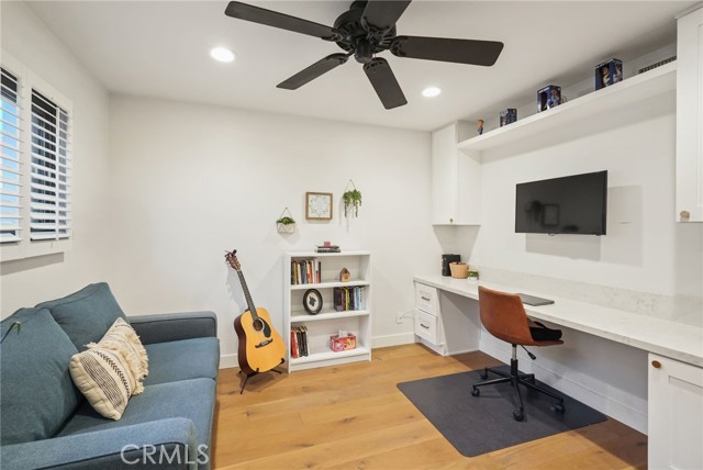 6930 De Celis Unit: 16