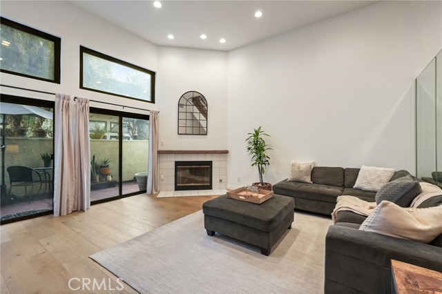 6930 De Celis Unit: 16