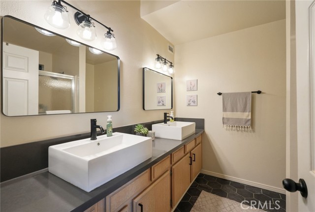 6930 De Celis Unit: 16