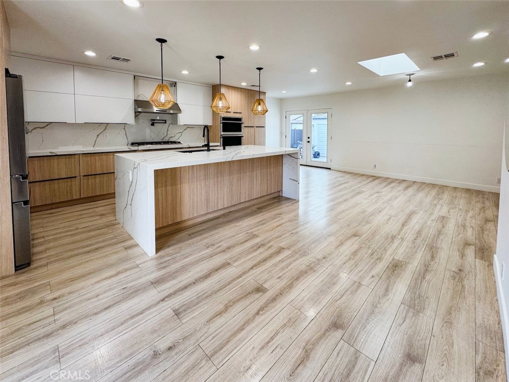 22539 Dolorosa Street