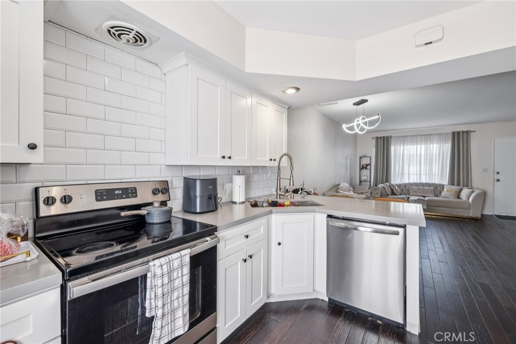 312 N Louise Street 210