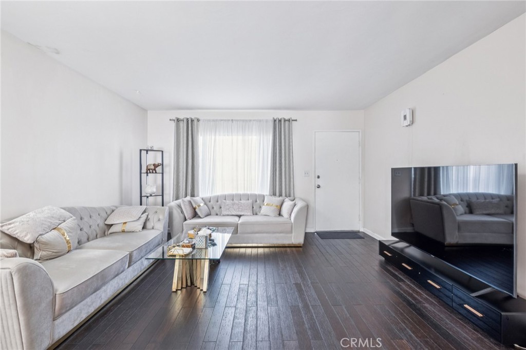 312 N Louise Street 210