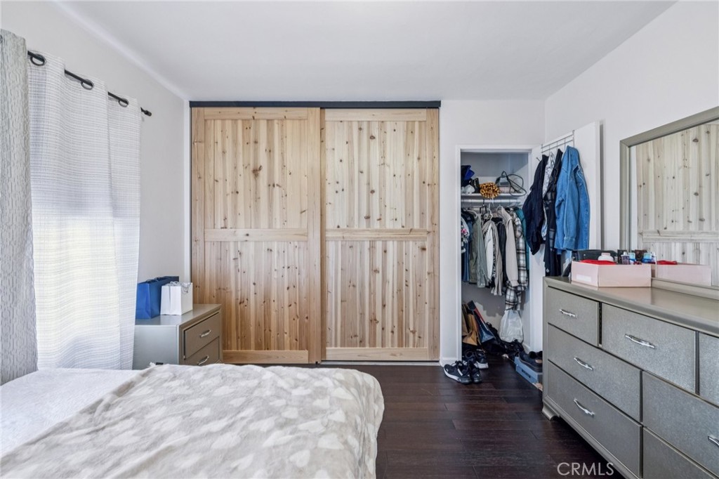 312 N Louise Street 210