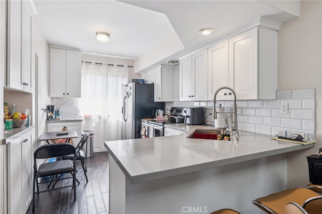 312 N Louise Street 210