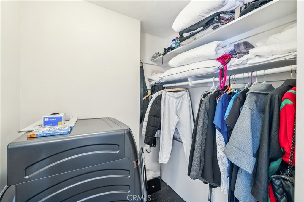 312 N Louise Street 210