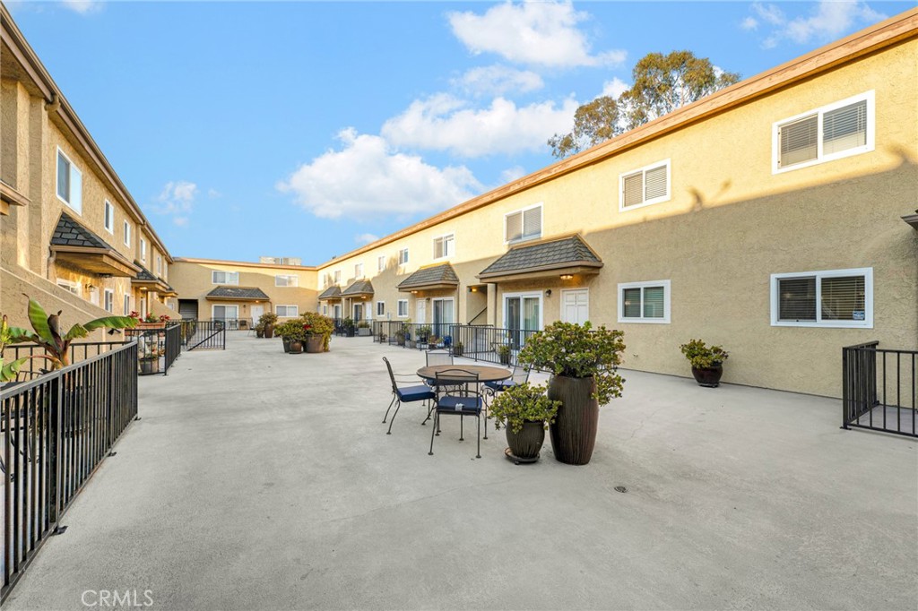 5224 Denny Avenue 209