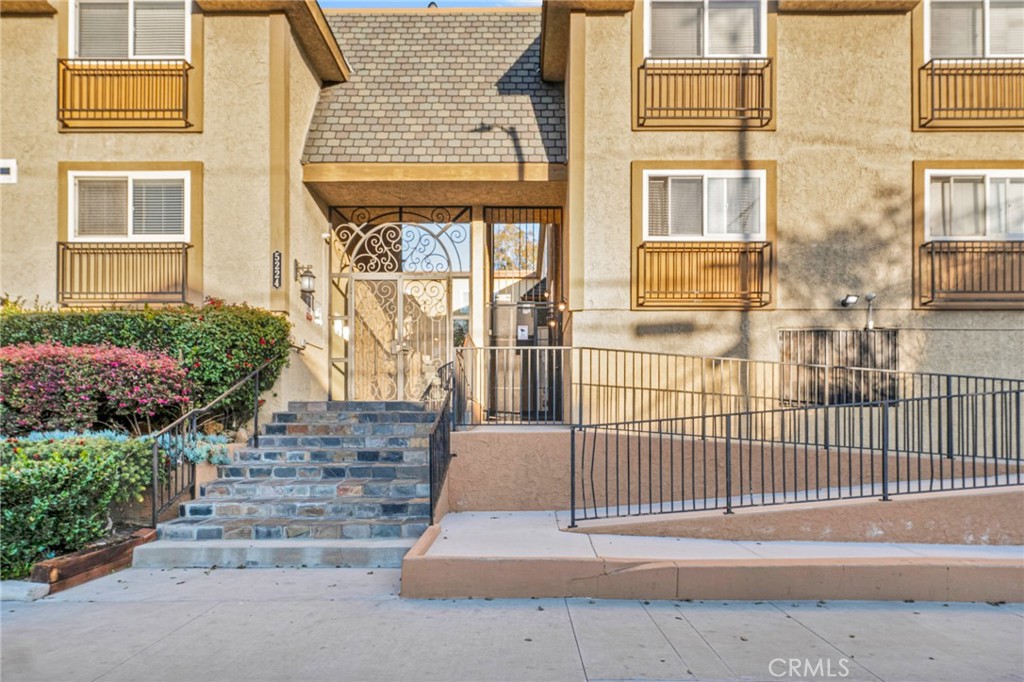 5224 Denny Avenue 209