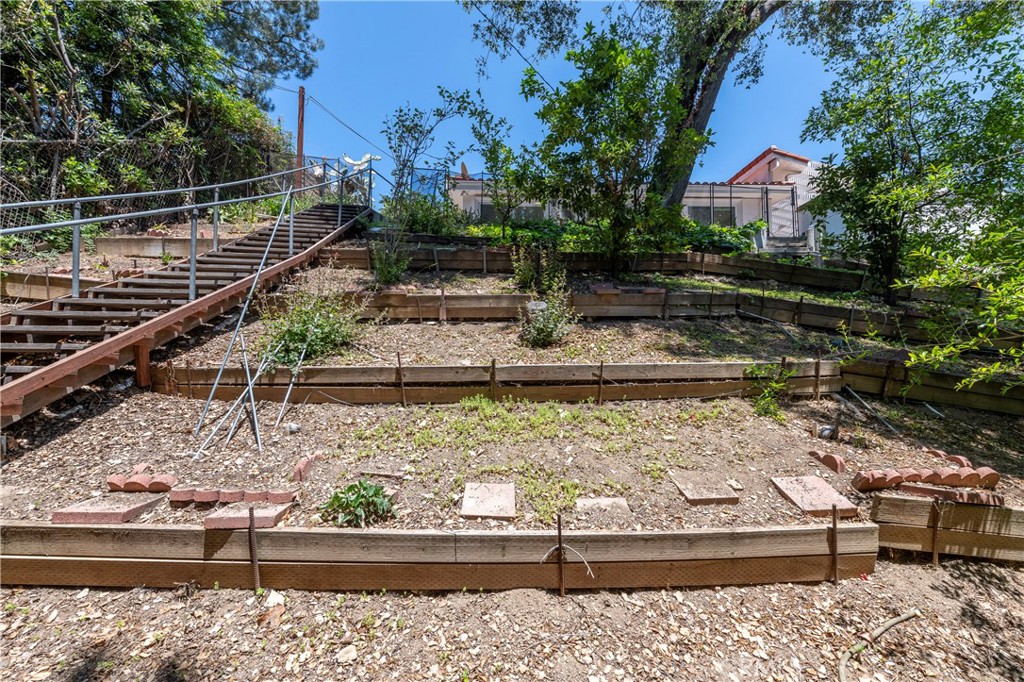 16379 Meadowridge Road