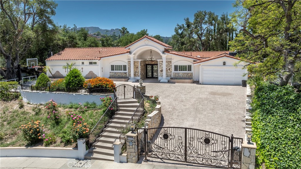 16379 Meadowridge Road