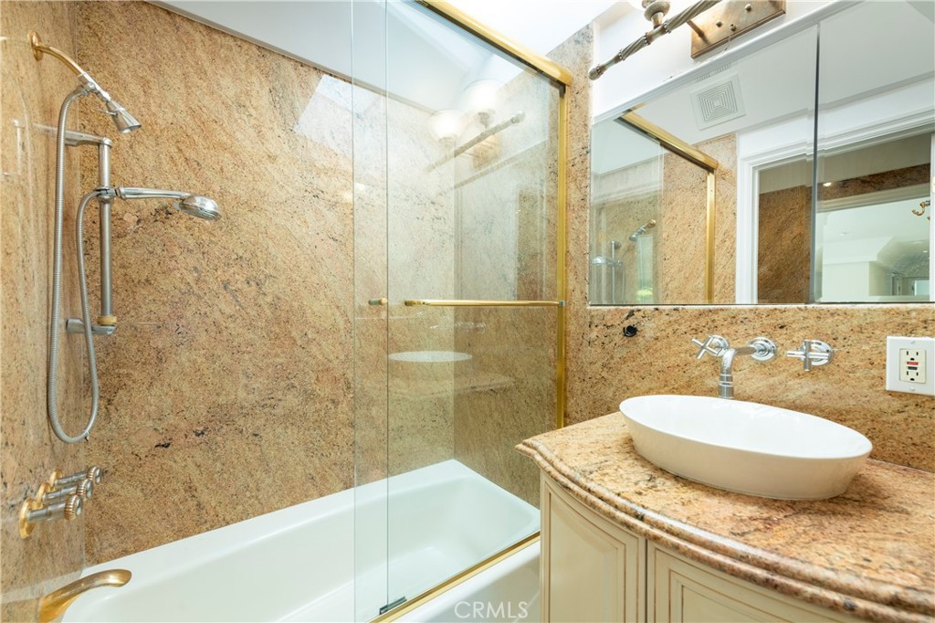 16379 Meadowridge Road