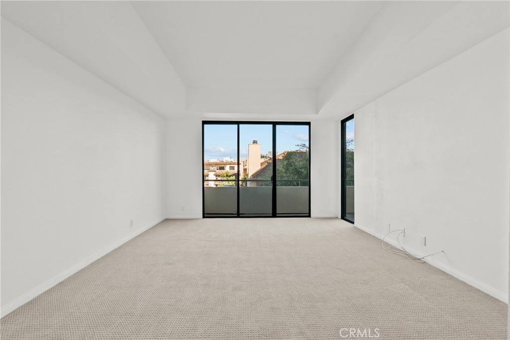 1880 Veteran Avenue PH 306