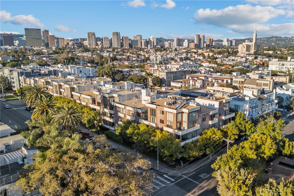 1880 Veteran Avenue PH 306