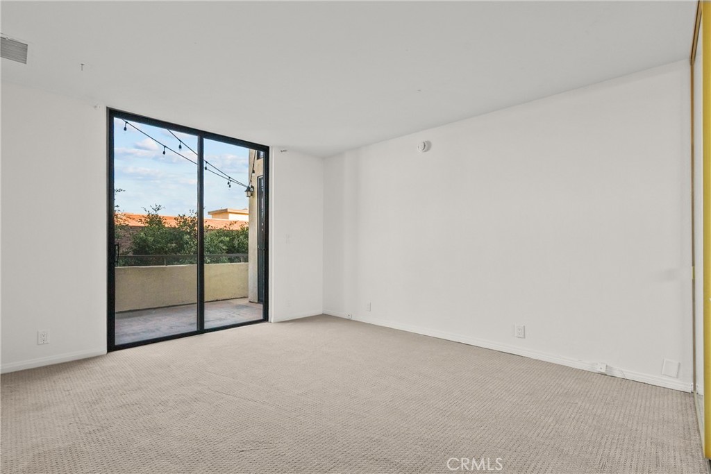 1880 Veteran Avenue PH 306