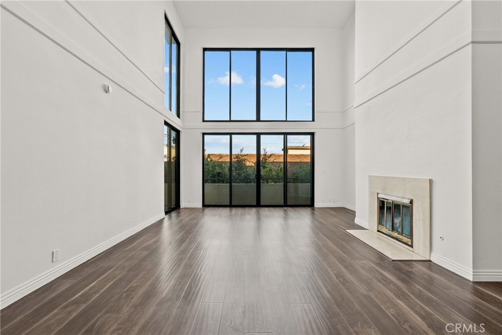 1880 Veteran Avenue PH 306