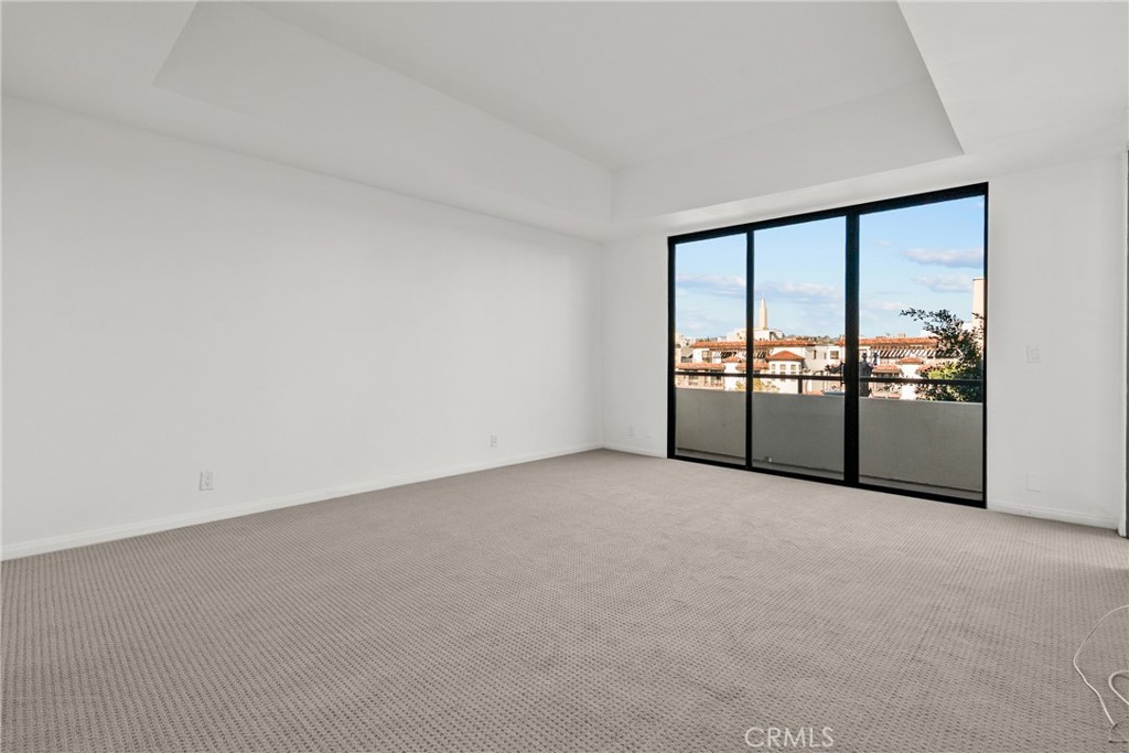 1880 Veteran Avenue PH 306